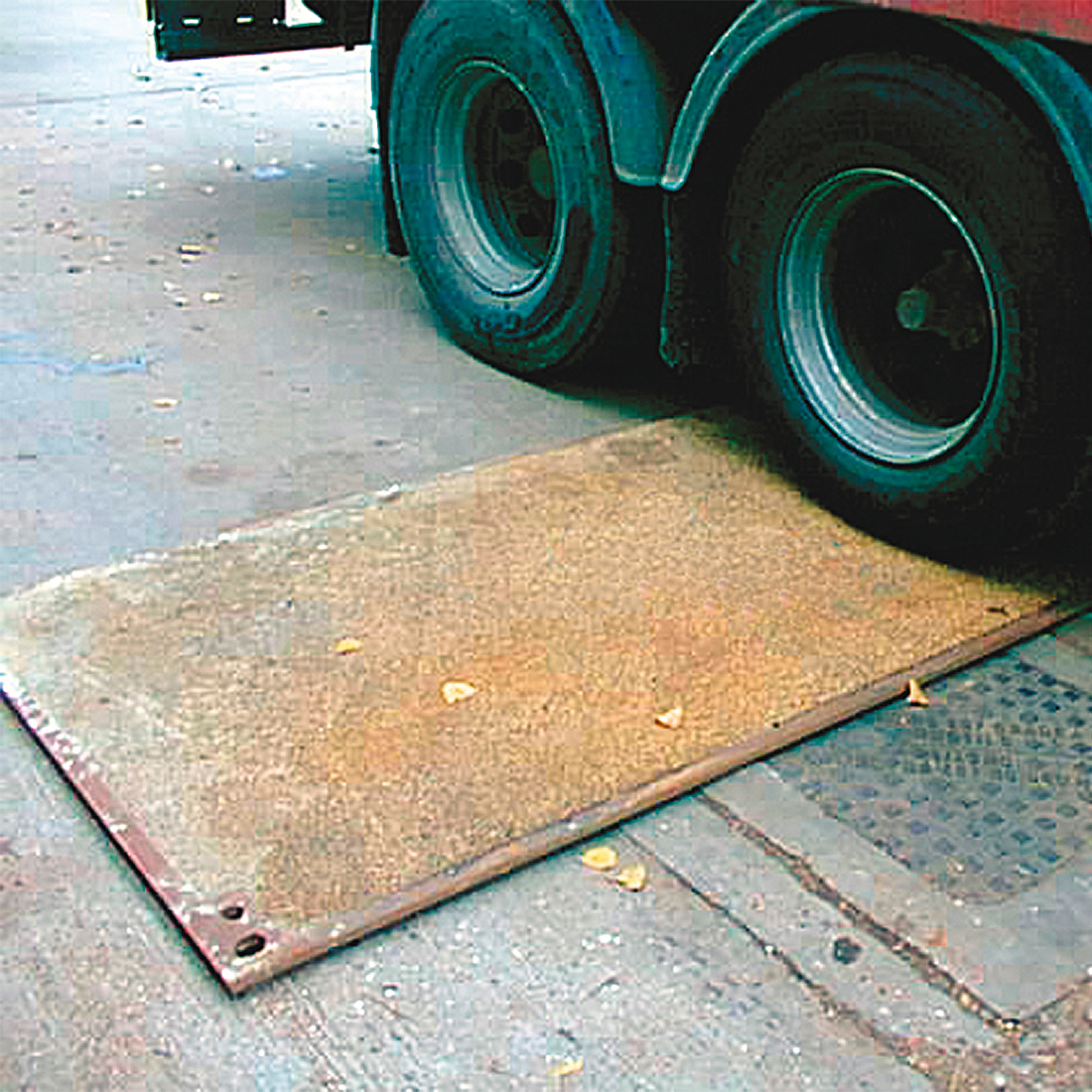 Road Plate 08 x 04 x 3/4