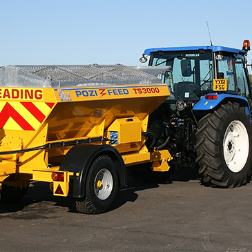 vale-ts3000-tractor-towed-spreader
