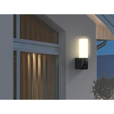 smart-porch-light-with-camera