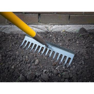 sharp-edge-soil-rake