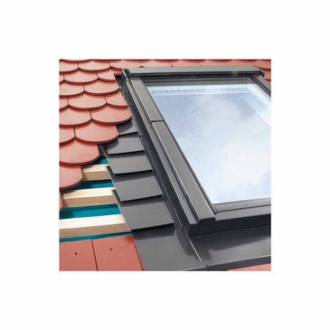 fakro-roof-flashing-plain-tile-upto-16mm-thick-for-06-window